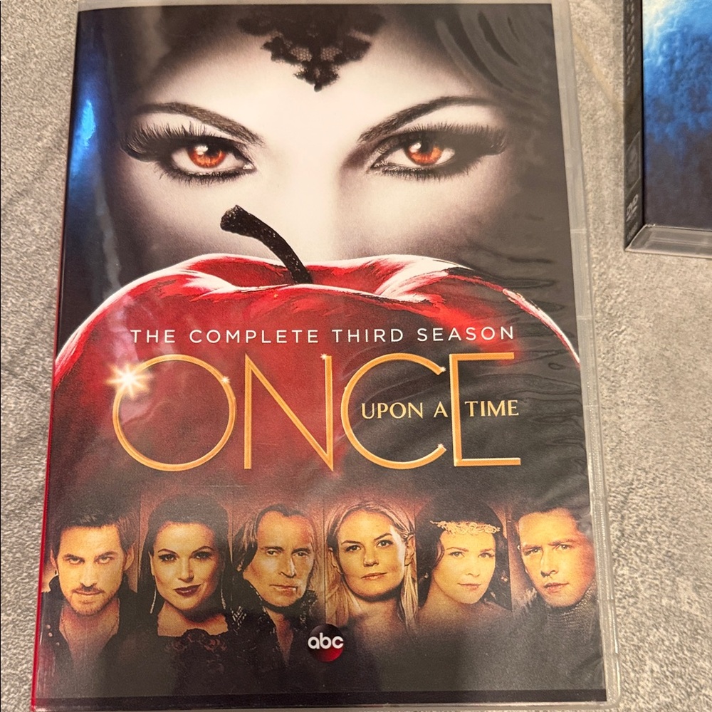 Once Upon a Time DVD Box Set - Complete Seasons (Set of 5) - Picture 2 of 10